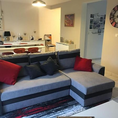 Centre Pierrefonds Superbe Appartement + Parking Εξωτερικό φωτογραφία